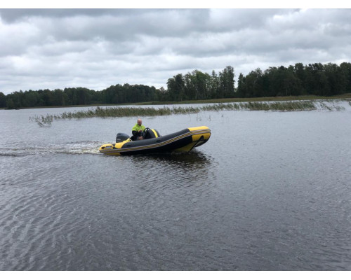 Лодка ПВХ Адмирал RIB 470 с консолью